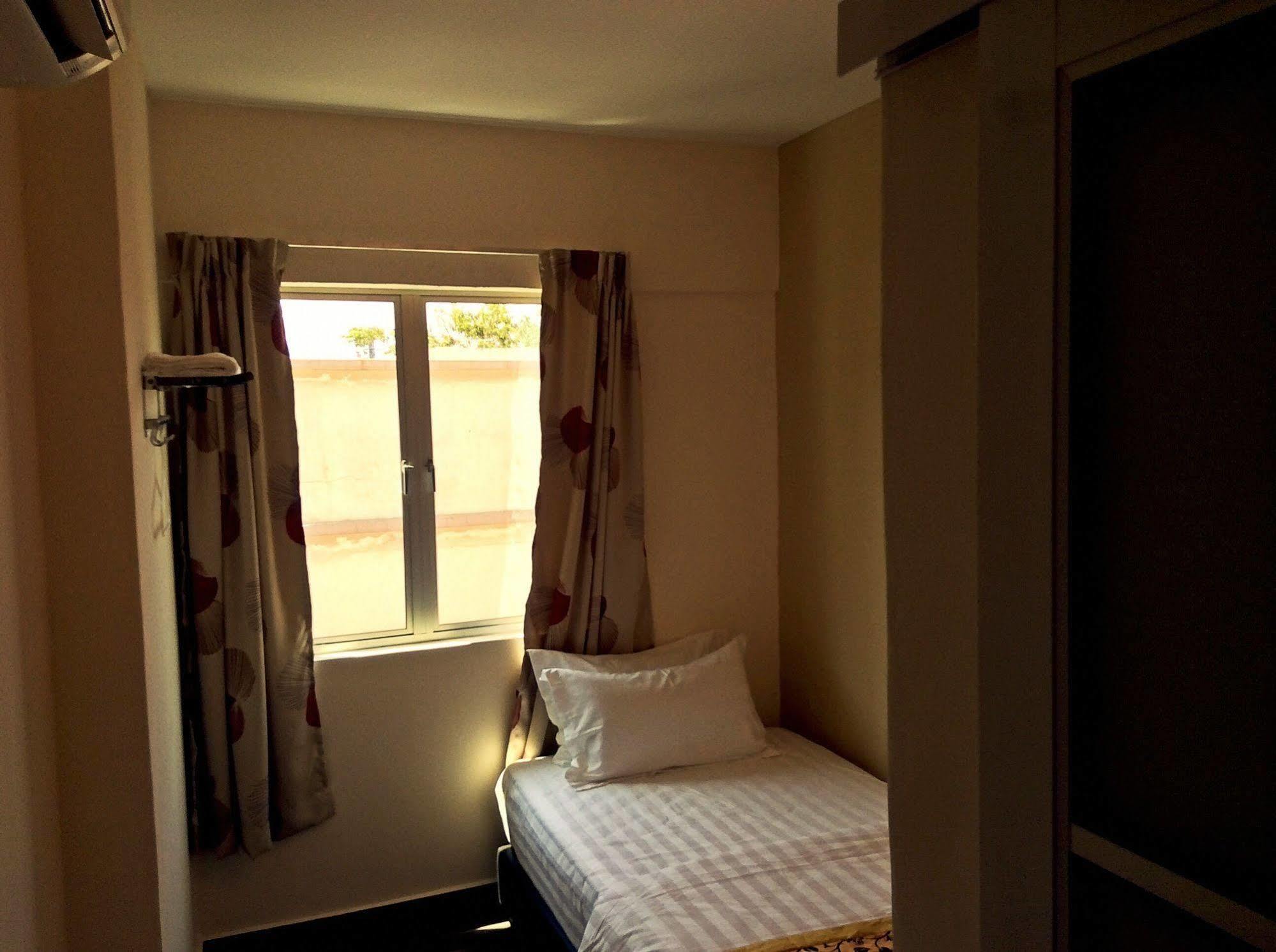 Oyo 172 Spring Hotel กัวลาลัมเปอร์ ภายนอก รูปภาพ