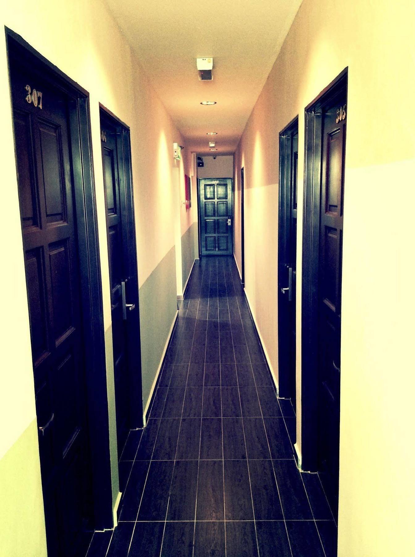 Oyo 172 Spring Hotel กัวลาลัมเปอร์ ภายนอก รูปภาพ